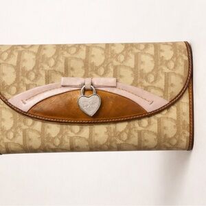 Authentic Christian Dior Monogram Wallet –Legally_LuxePreloved Edit Collection